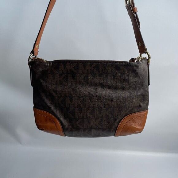 Michael Kors Fallon Leather and Canvas Monogram Shoulder Bag‎ - Picture 1 of 4